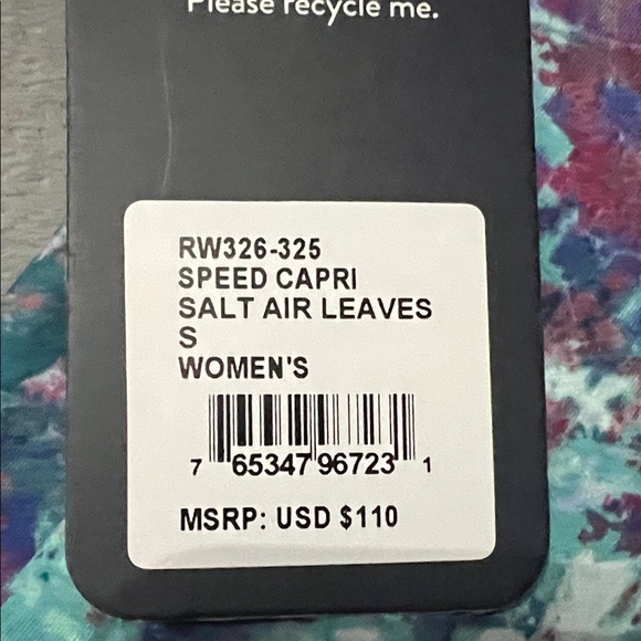 Rabbit Speed Capri - Picture 8 of 8